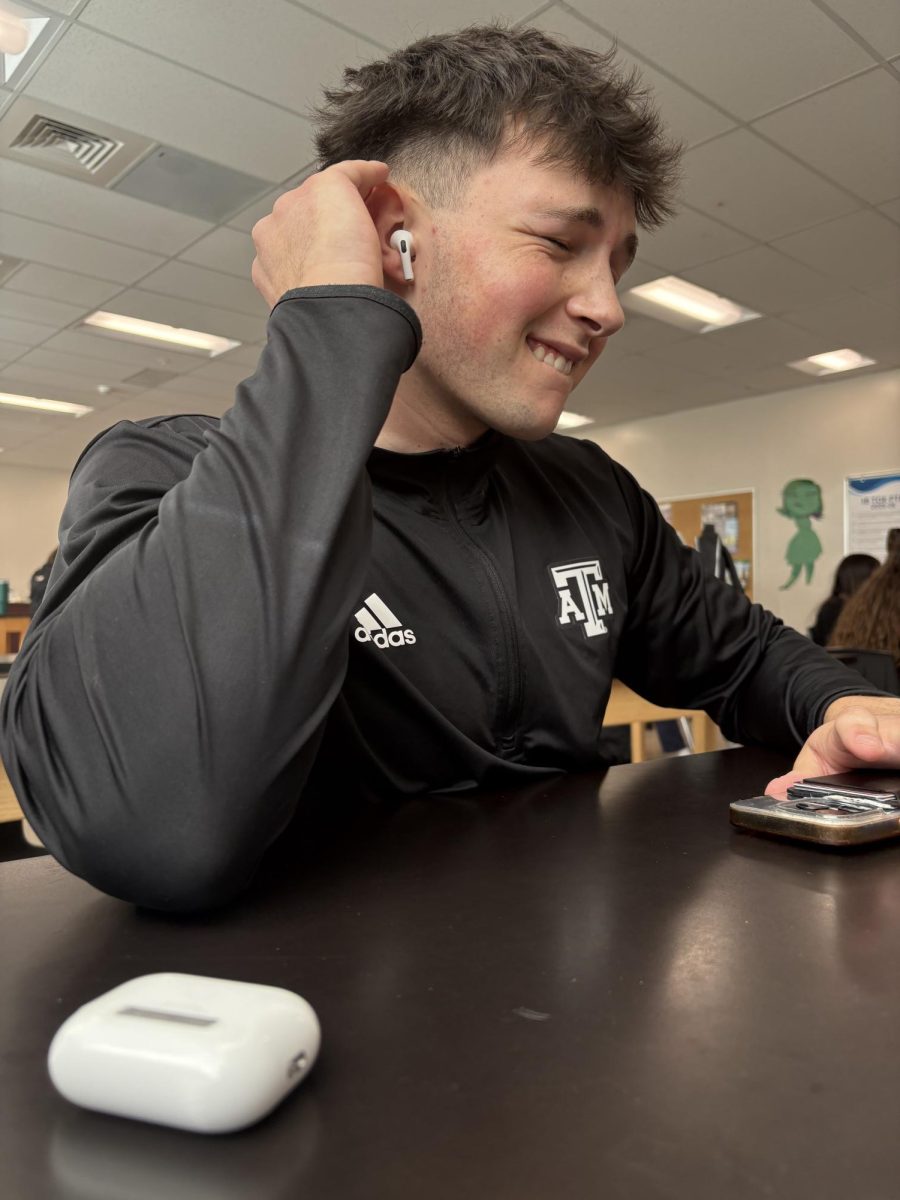 Dialing in: Soundtrack of a Senior
